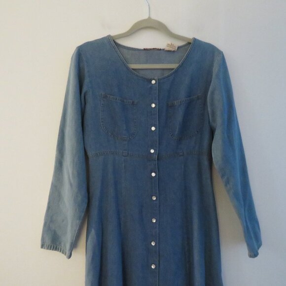 VINTAGE NEVADA JEANSWEAR Light Denim Pearl Snap Maxi Dress  - Size 10 - Picture 3 of 15